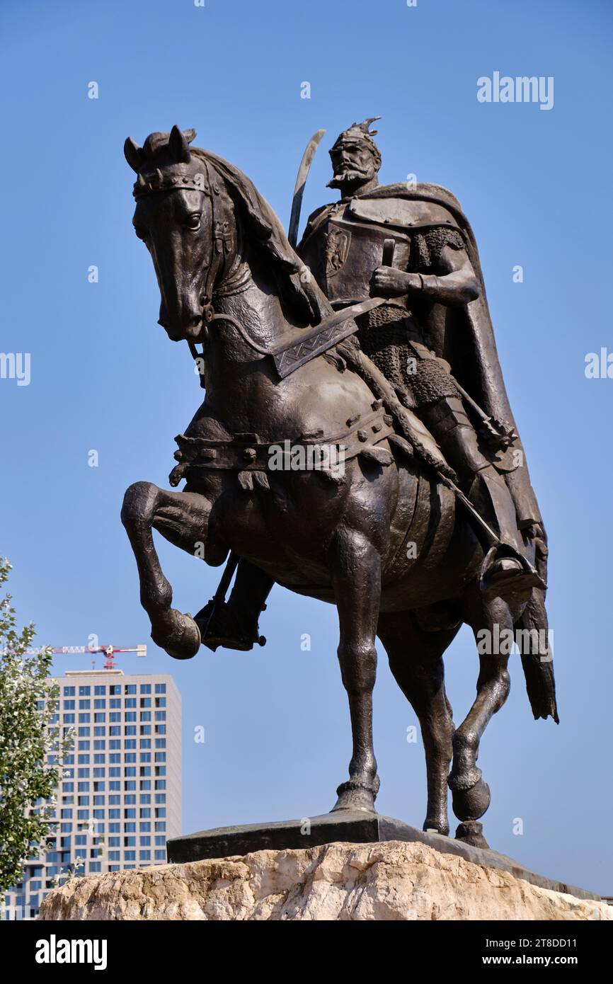 Das Skanderbeg-Denkmal, Monumenti i Skënderbeut, in Tirana, Albanien, 19. Juli 2023. Fotos von Tim Chong Stockfoto
