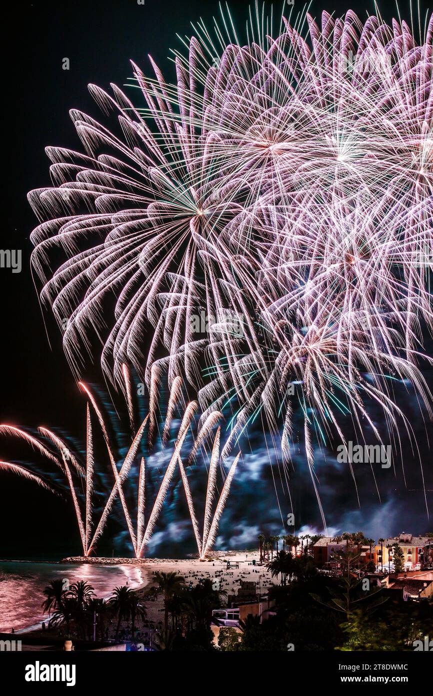 Feuerwerk von Santa Marta im Villajoyosa Arsenal Stockfoto