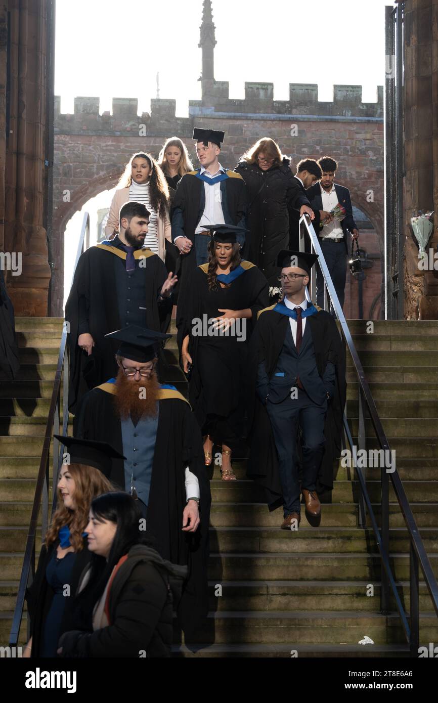 Coventry University Graduation Day, Coventry Cathedral, England, Großbritannien Stockfoto