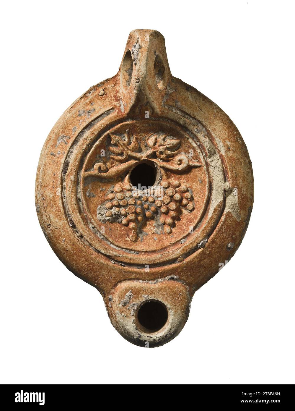 Lampe mit Traubensträuben, ca. 200, Möbel, Lampe, Befeuert, Modelliert, Höhe 9,3 cm, LMARMI, Töpferwaren, Keramik, römisch, Kaiserzeit (27 v. Chr. - 476 Stockfoto