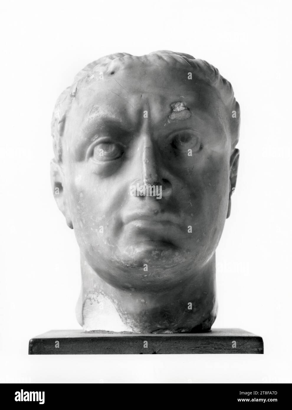 Porträtskulptur eines römischen Kaisers (?), 1300 - 1690, Skulptur, Büste, Porträtbüste, geschnitzt, Höhe 39 cm, Skulptur Stockfoto