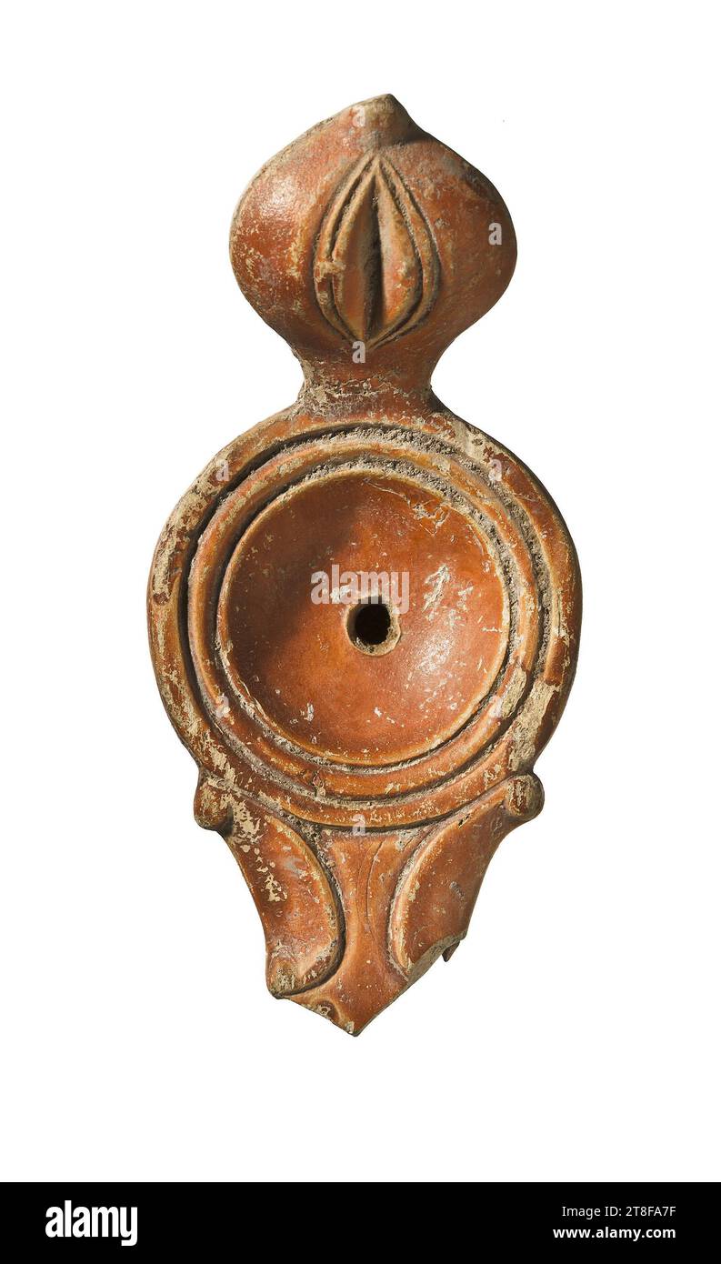 Miniaturlampe, 25 - 75, Möbel, Lampe, befeuert, modelliert, Höhe 7,9 cm, Töpferwaren, Keramik, römisch (753 v. Chr. - 476 Stockfoto