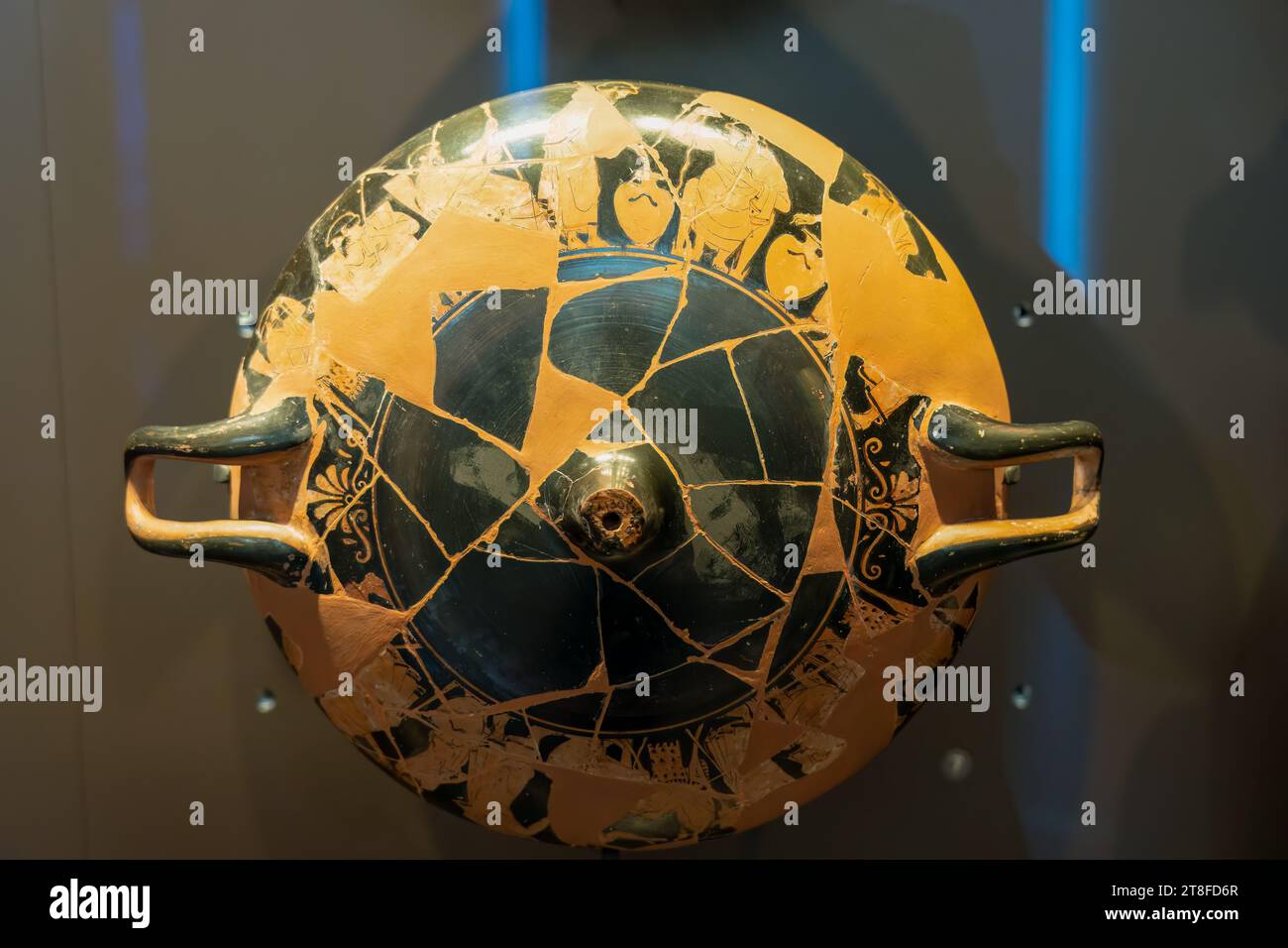 Dijon, Frankreich - 19. Mai 2023: Katholische burgundische sakrale Kunst im Musée d’Art sacré de Dijon Stockfoto