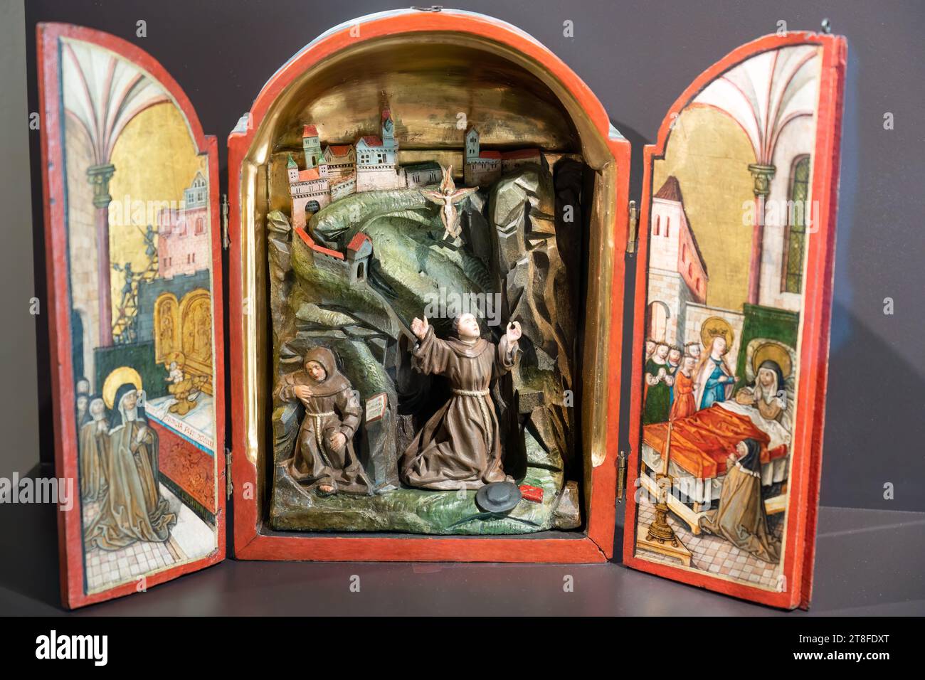 Dijon, Frankreich - 19. Mai 2023: Katholische burgundische sakrale Kunst im Musée d’Art sacré de Dijon Stockfoto