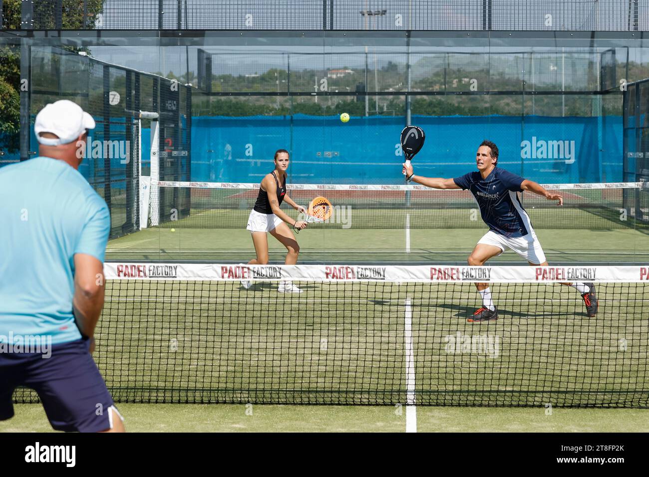 Padel tennis match -Fotos und -Bildmaterial in hoher Auflösung – Alamy