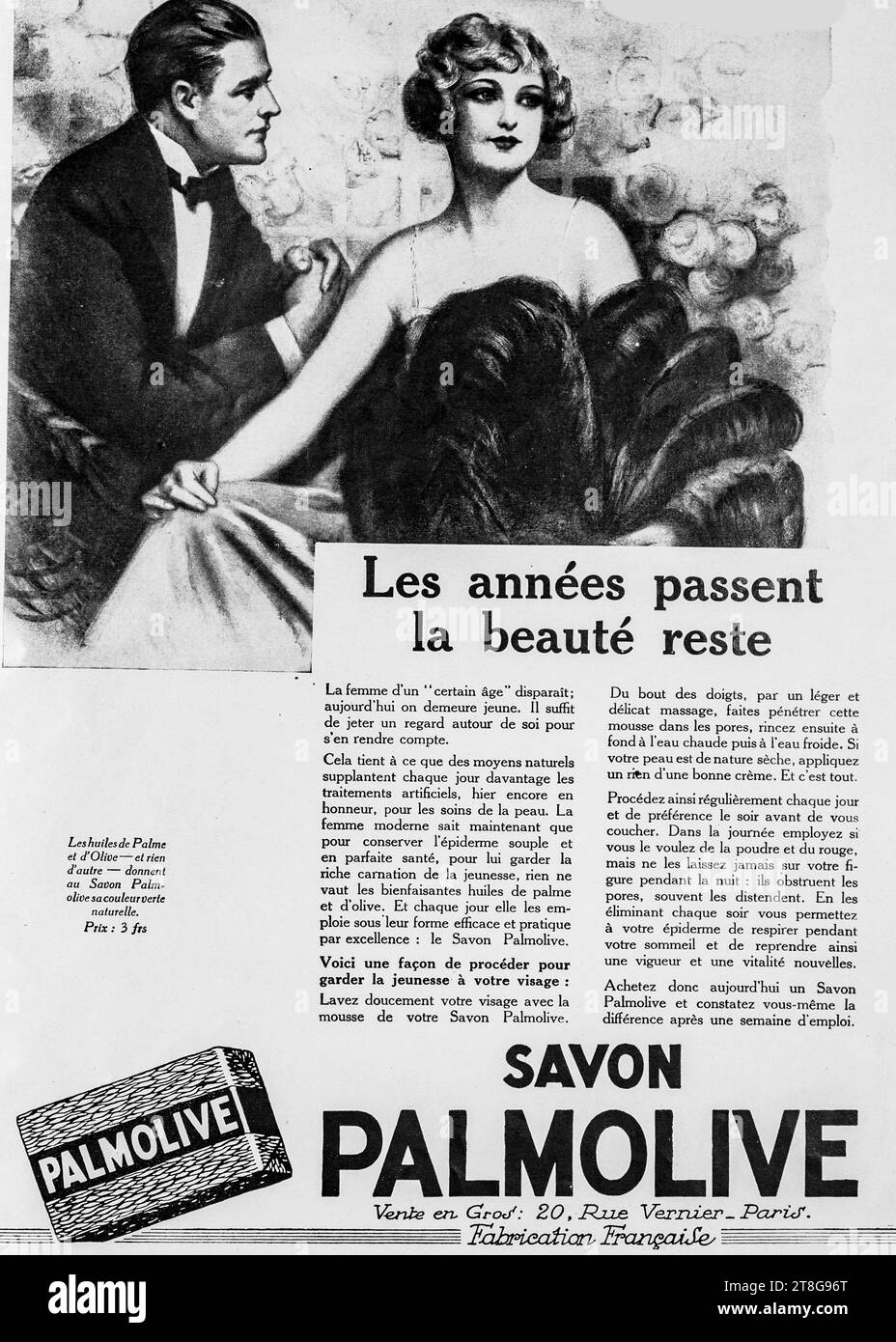 Vintage 1920er Jahre Palmolive Seife Werbung, zeigt ein Paar, Schönheit und Eleganz. Die Botschaft ist, dass die Jahre ändern, die Schönheit bleibt. Stockfoto
