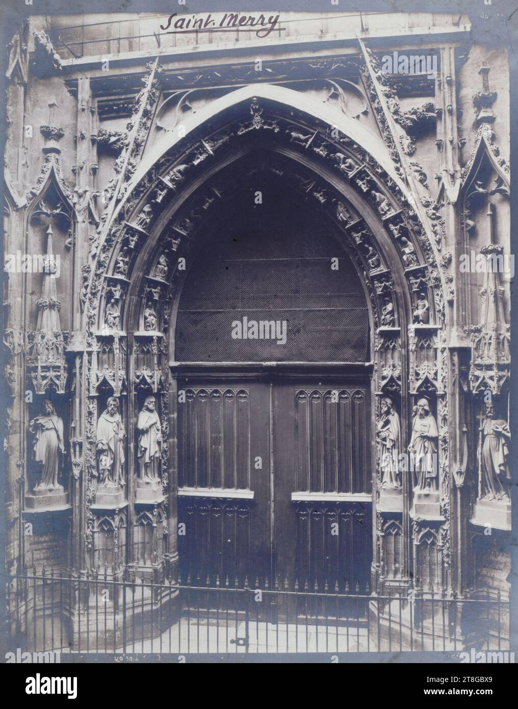 Zentrales Portal, Kirche Saint-Merri, 4. Arrondissement, Paris, Foto, Grafik, Fotografie, Abmessungen - Werk: Höhe: 27,7 cm, Breite: 21,8 cm Stockfoto