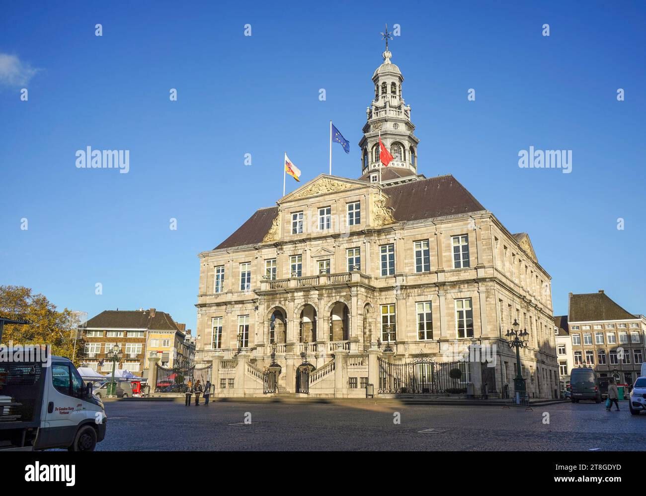 Die City Hall, Rathaus, Stadhuis, am Marktplatz, Maastricht, Limburg, Niederlande. Stockfoto