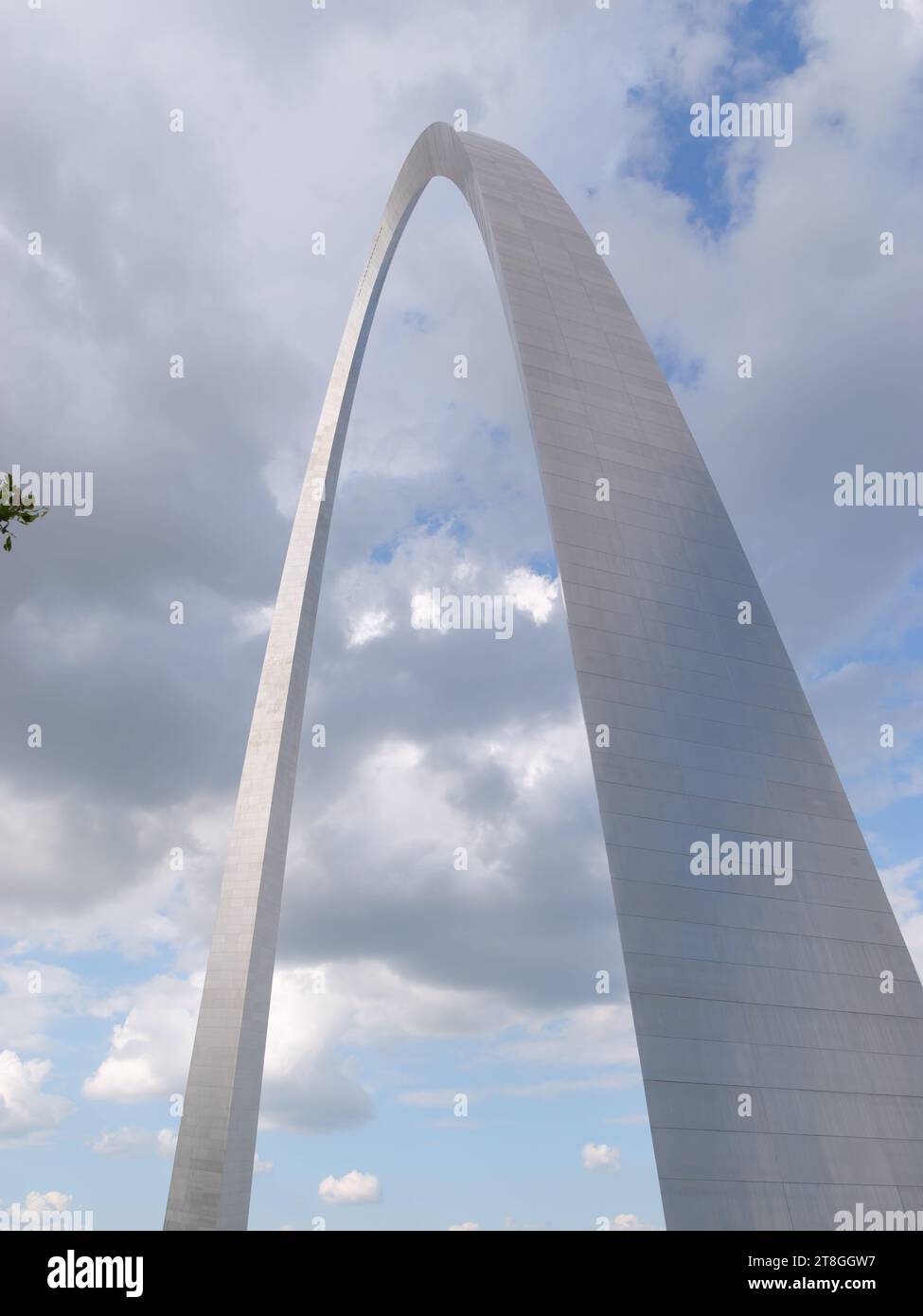 St. Louis, Missouri - 21. Juni 2023: Der Gateway Arch in St. Louis, MO Stockfoto