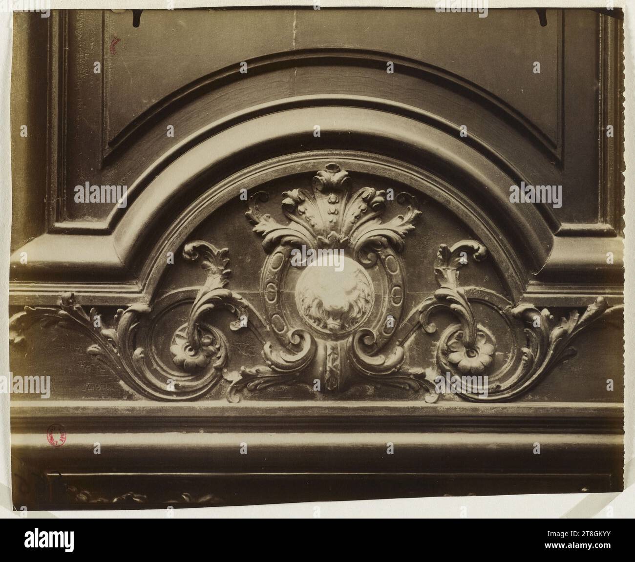 Detail der Tür vom Château de Bercy, Hôtel de la Comtesse de Cosnac, 33 rue de l'Université, 7. Arrondissement, Paris, Atget, Eugène (Jean Eugène Auguste Atget), Fotograf, Fotografie, Grafik, Albumendruck, Abmessungen – Arbeit: Höhe: 18 cm, Breite: 22 cm Stockfoto