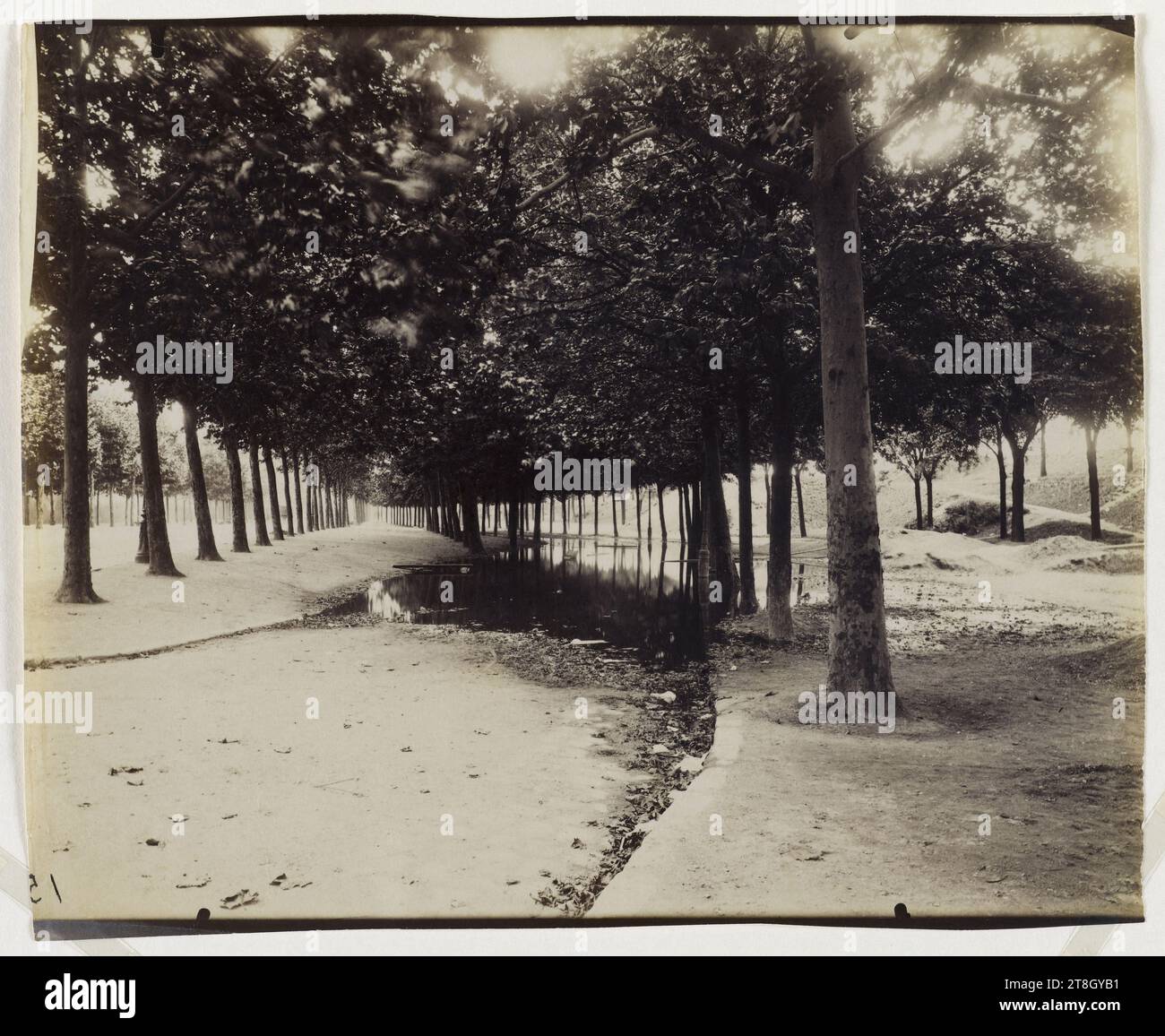 Porte de Sèvres, Boulevard Victor, Festungsviertel, 15. Arrondissement, Paris, Atget, Eugène (Jean Eugène Auguste Atget), Fotograf, Fotografie, Grafik, Albumendruck, Abmessungen – Arbeit: Höhe: 18,2 cm, Breite: 22,1 cm Stockfoto