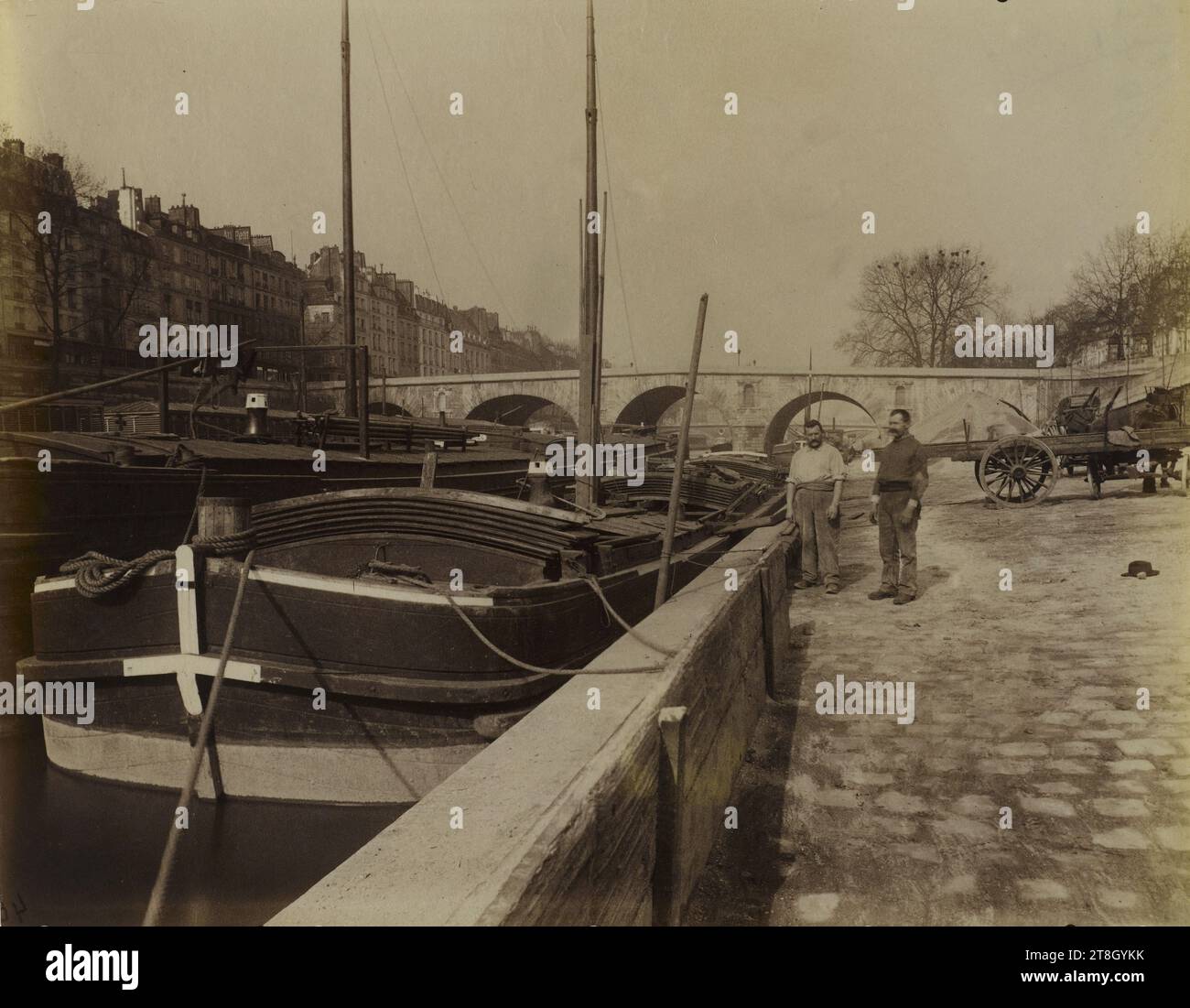 Quai des Célestins, 4. Arrondissement, Paris, Atget, Eugène (Jean Eugène Auguste Atget), Fotograf, Fotografie, Grafik, Albumendruck, Abmessungen – Arbeit: Höhe: 17,5 cm, Breite: 21,9 cm Stockfoto