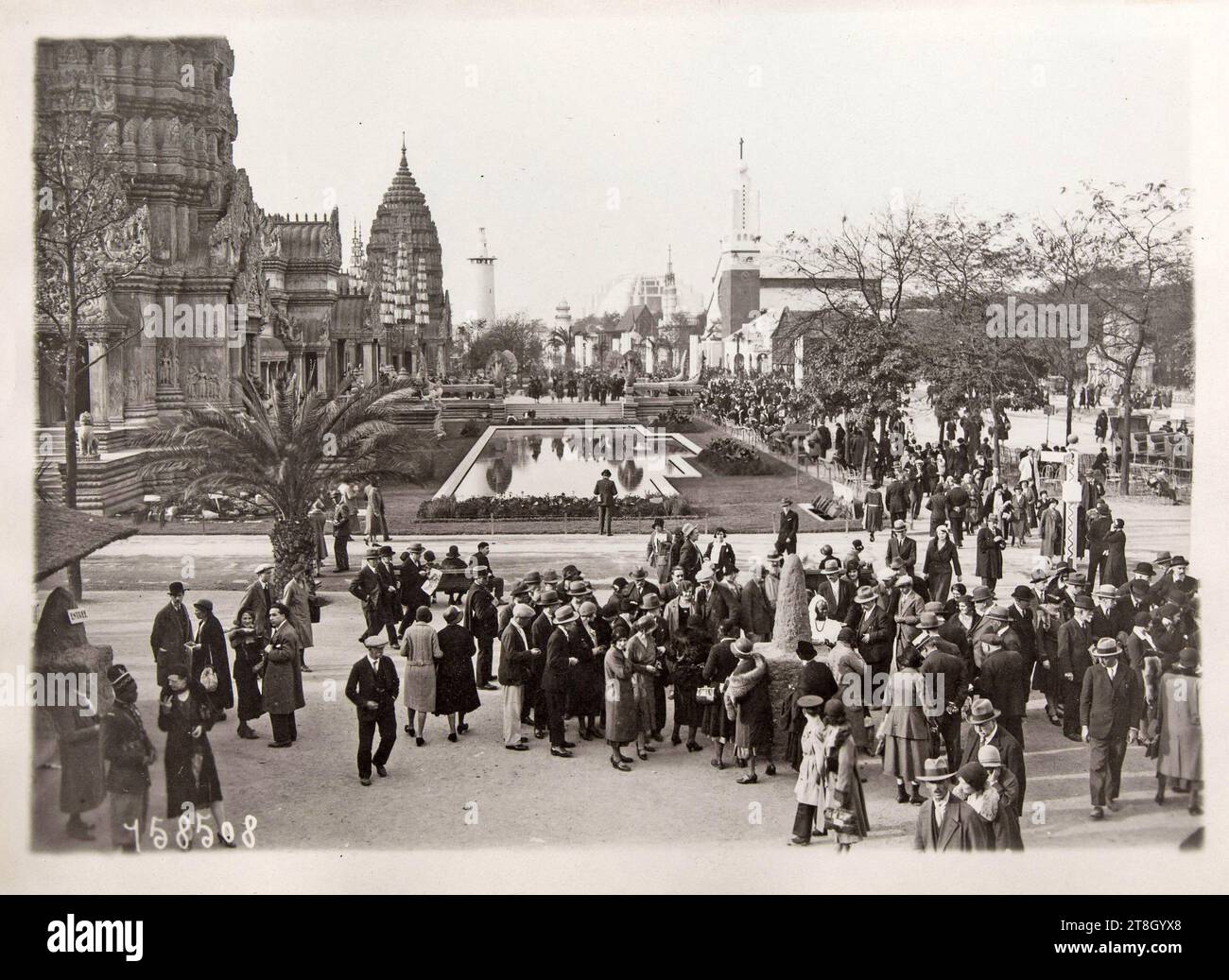 Kolonialausstellung von 1931, Bois de Vincennes, Rol G. Devred Agency, Fotograf, in 11-10-1931, Fotografie, Graphische Künste, Fotografie, Gelatine-silberner Bromiddruck, Abmessungen - Werk: Höhe: 11,6 cm, Breite: 16,6 cm, Abmessungen - Rand:, Höhe: 13,1 cm, Breite: 18 cm Stockfoto