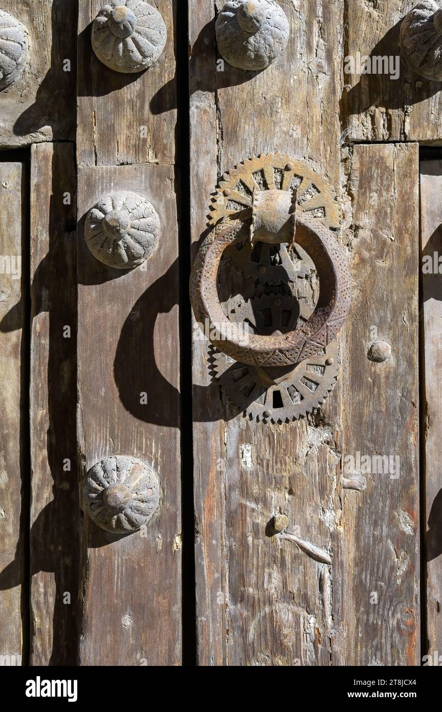 Antike mittelalterliche Tür, segovia, spanien Stockfoto