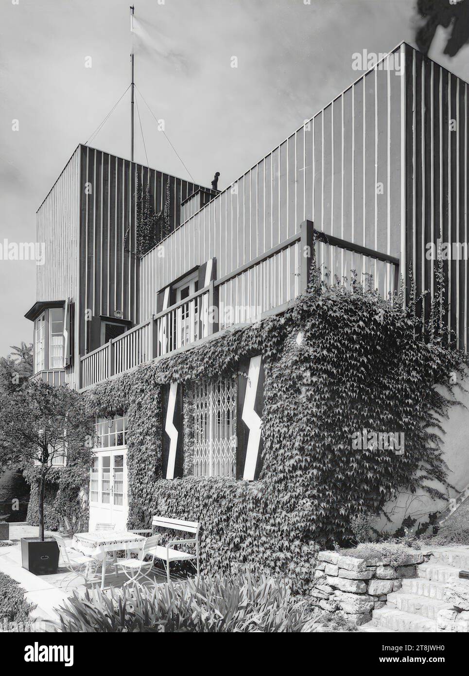 Landhaus Carla Spanner, Gumpoldskirchen 270, Rotes Mäuerl, Niederösterreich, Schrägansicht der Vorderseite, 1924; Foto 1930, negativ, Glasnegativ, Platte: 24 x 18 cm Stockfoto