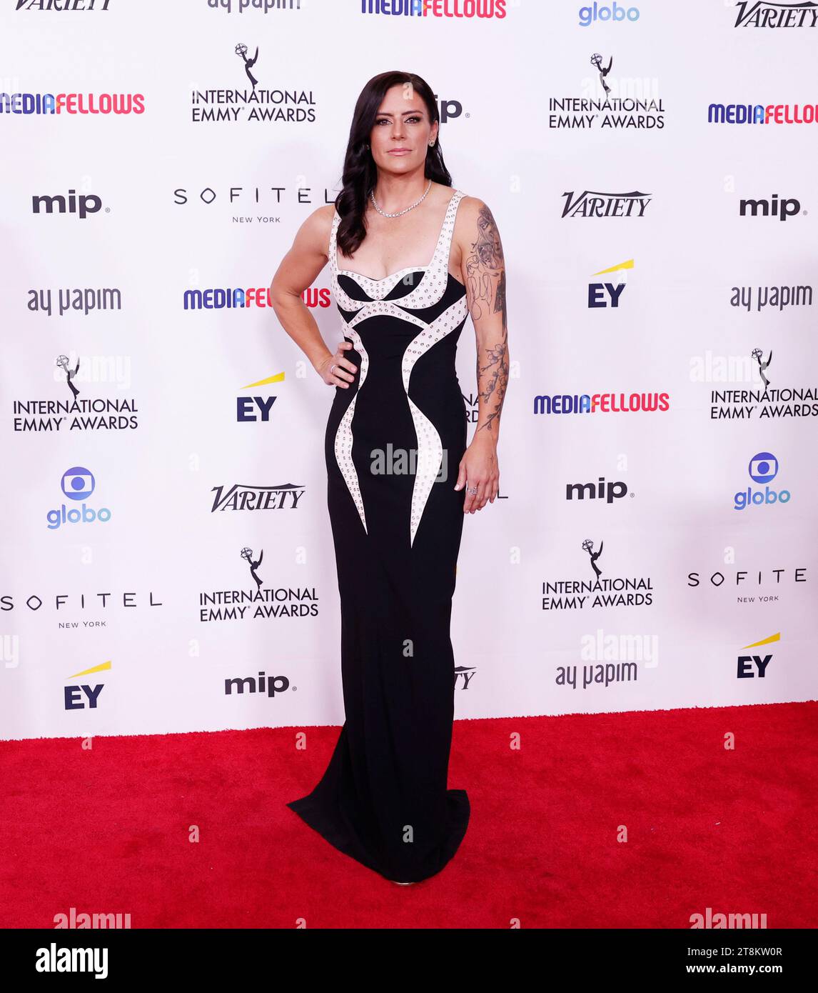 New York, Usa. November 2023. Ali Krieger kommt auf dem roten Teppich