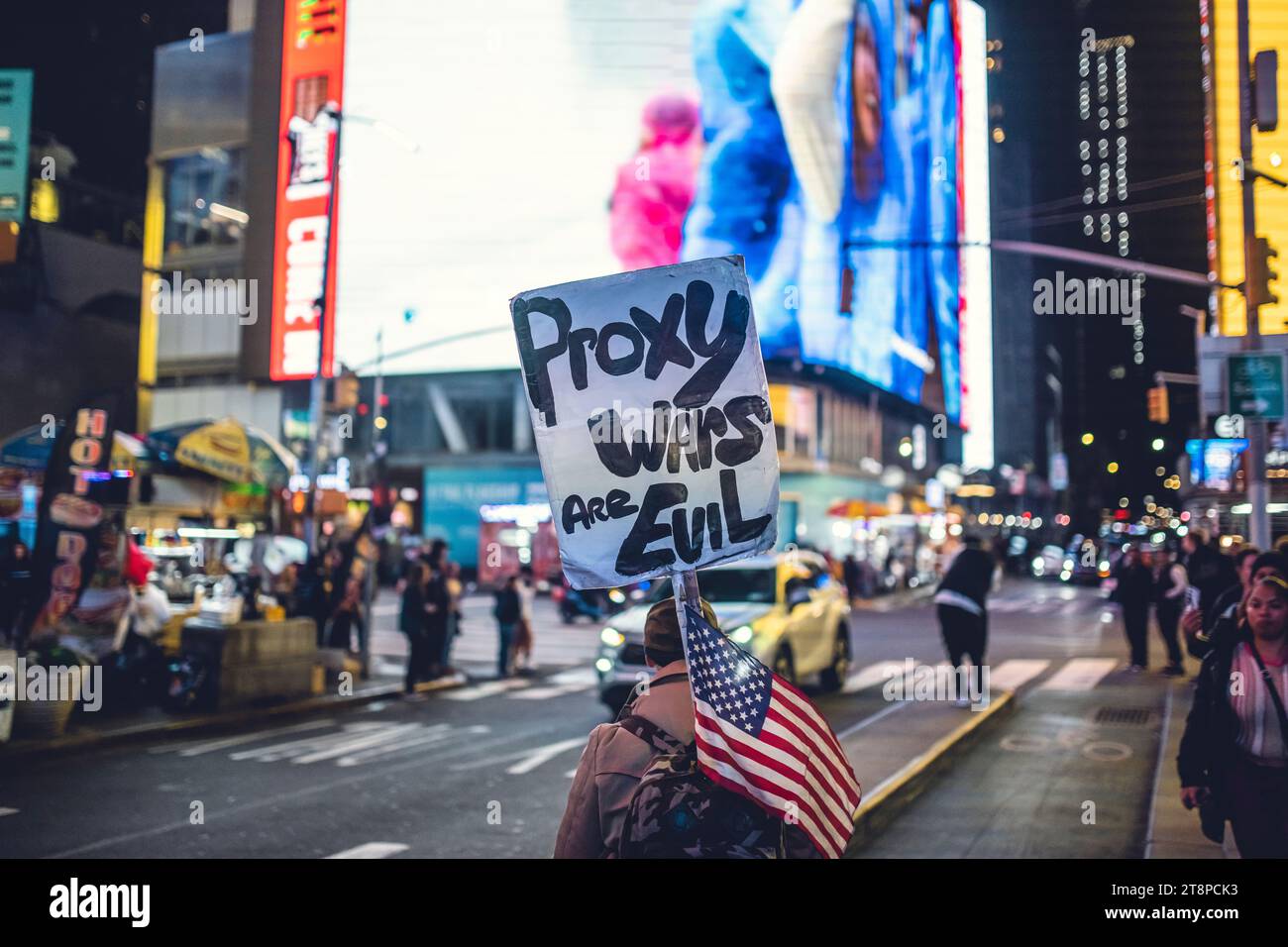 Die Verurteilung des Krieges am Time Square. 'Proxy warm stoppen.' Stockfoto