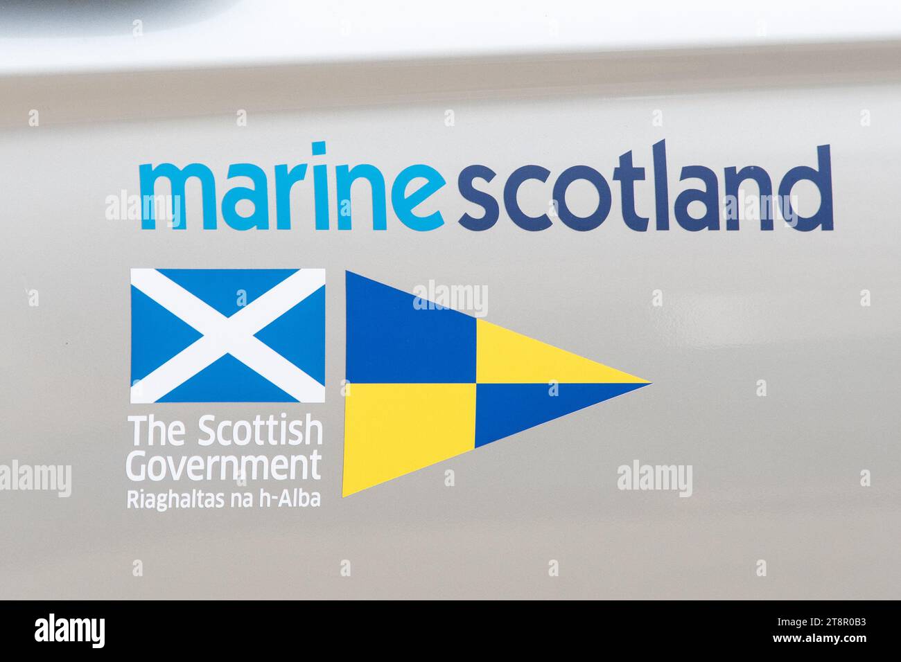 Marine Scotland das Logo der schottischen Regierung auf der Seite des Fahrzeugs, Schottland, Vereinigtes Königreich Stockfoto