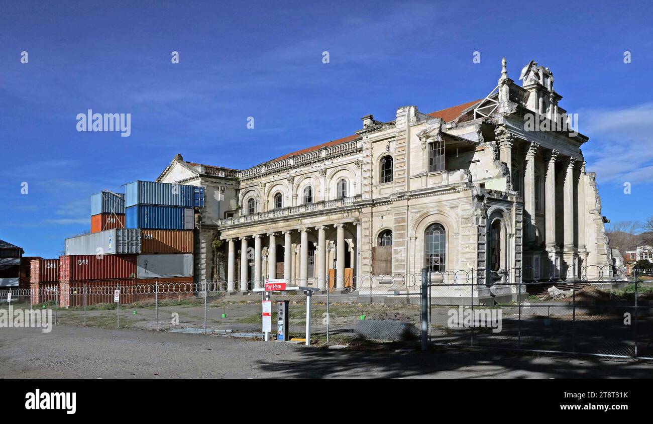 Das Erdbeben beschädigte die Kathedrale Christchurch in Neuseeland. NZ, die Kathedrale des Allerheiligsten Sakraments (im Volksmund Christchurch, New Zealand Basilic) befindet sich im Stadtzentrum von Christchurch, Neuseeland. Sie ist die Mutterkirche der römisch-katholischen Diözese Christchurch, Neuseeland und Sitz des Bischofs von Christchurch, Neuseeland Stockfoto