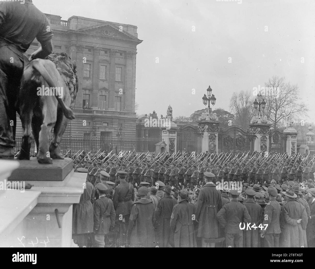 Soldaten marschieren in London nach dem ersten Weltkrieg, Mai 1919 Stockfoto