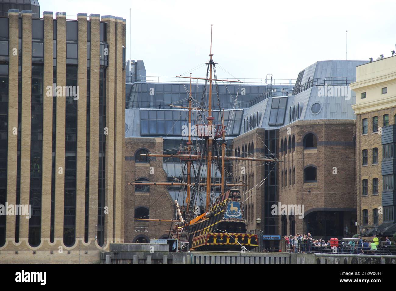 London: Nachbildung von Francis Drakes GOLDEN HIND, London, England, Großbritannien Stockfoto