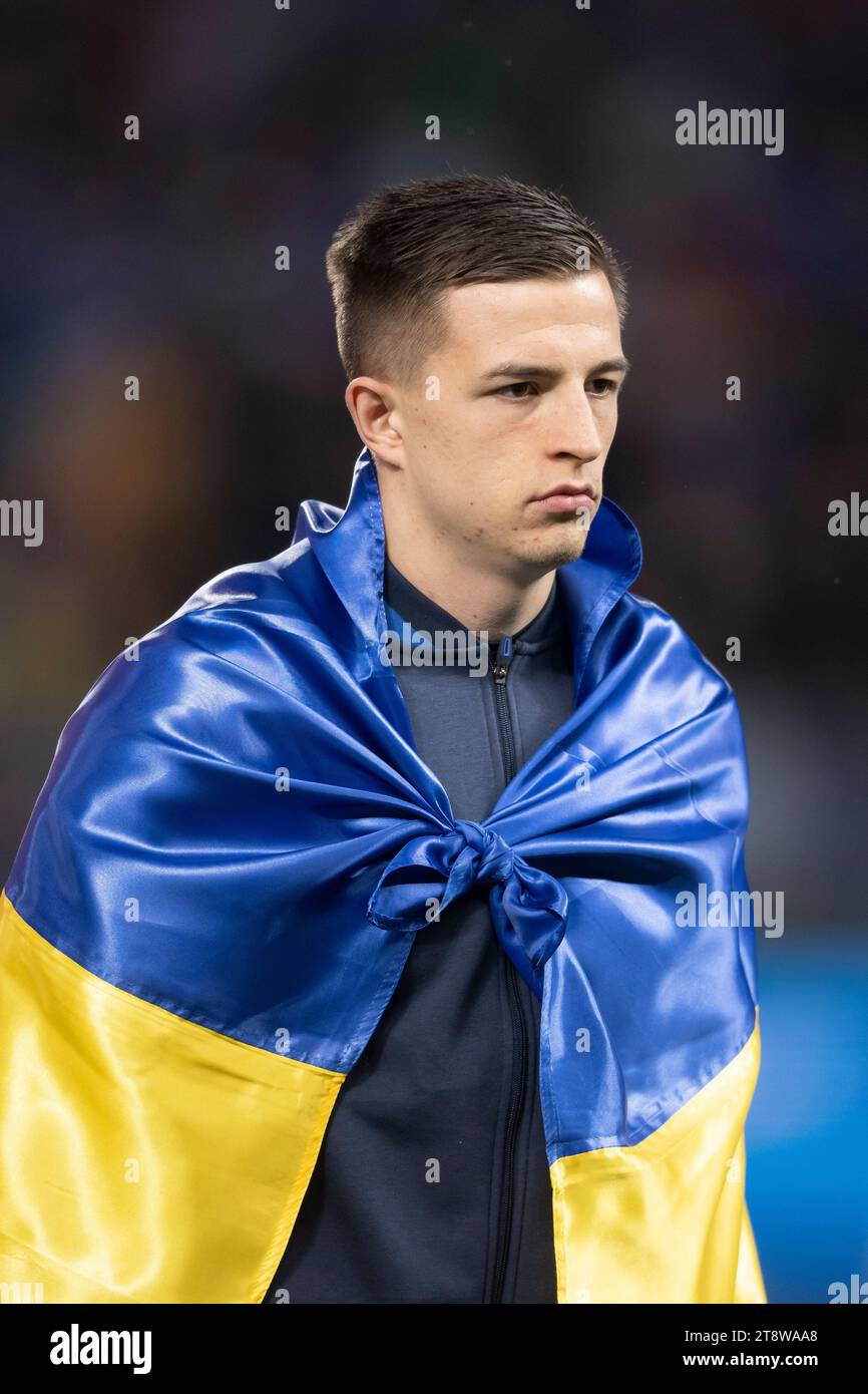 Anatoliy Trubin (Ukraine) während des UEFA-Qualifikationsspiels 2023:2024, das zwischen der Ukraine 0-0 Italien im BayArena Stadium am 20. November 2023 in Leverkusen (Italien) stattfand. Quelle: Maurizio Borsari/AFLO/Alamy Live News Stockfoto