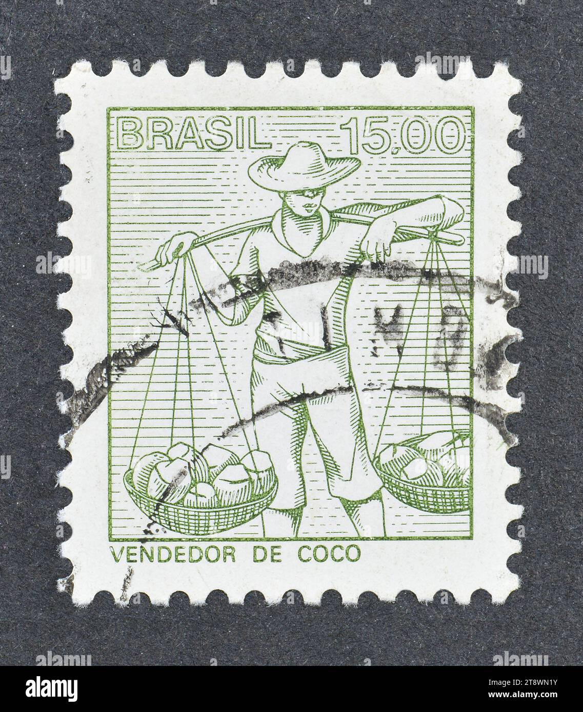 Gestempelte Briefmarke, gedruckt von Brasilien, die Coconut Vendor zeigt, um 1979. Stockfoto