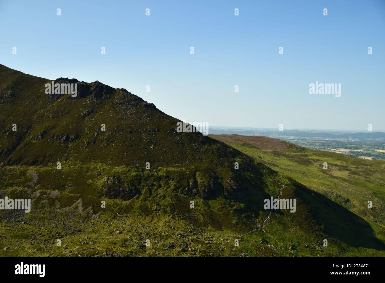 Coumshingaun Corrie Lake und die Umgebung der Comeragh Mountains Stockfoto