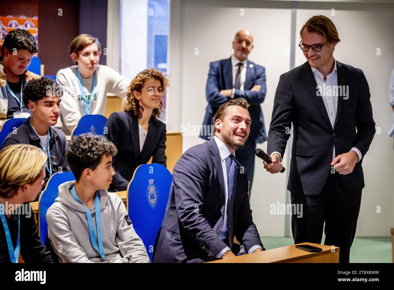 THE HAAG - Thierry Baudet während der Ergebnisse der Studentenwahlen von ProDemos. Schüler und MBO-Schüler konnten an Sekundarschulen für die politischen Parteien abstimmen, die an den Wahlen zum Repräsentantenhaus teilnehmen. ANP ROBIN UTRECHT niederlande raus - belgien raus Stockfoto