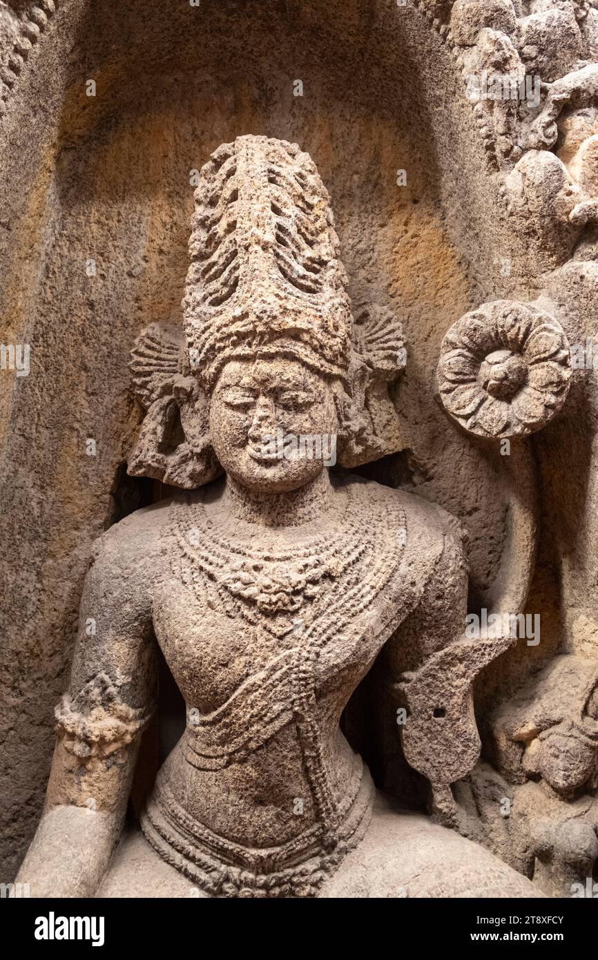 Padmapani Avalokiteshvara. Baneswaranasi, Narasinghpur, Cuttack. 11. Jahrhundert n. Chr. Bodhisattva als Lotusträger Padmapani war eine bevorzugte Form von Aval Stockfoto