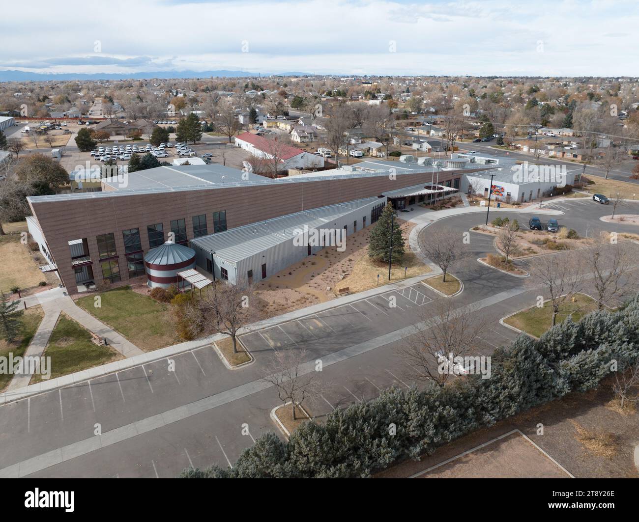 Evans Colorado Municipal Building City Government. Fallfoto aus der Luft Stockfoto