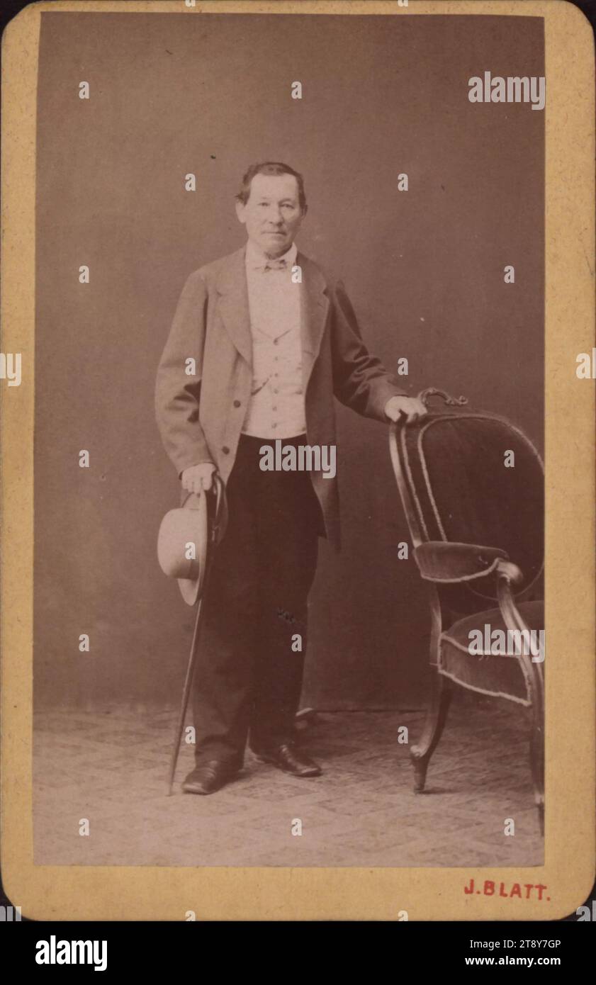 Unbekannter Gentleman, Jacob Blatt, Fotograf, Datum um 1870, unterstützender Karton, Albumenpapier, Höhe x Breite 10, 4 x 6, 7 cm, Hochformat, Mann, die Wiener Sammlung Stockfoto
