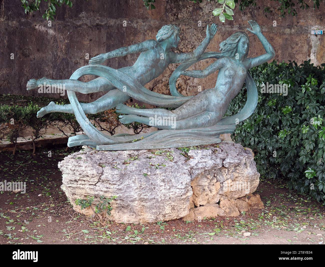 Alfeo und Aretusa (Biagio Poidomani) Fonte Aretusa, Brunnen von Arethusa, natürliche Quelle, Ortigia, Ortygia, Siracusa, Syrakus, Sizilien, Sizilien, Italien Stockfoto