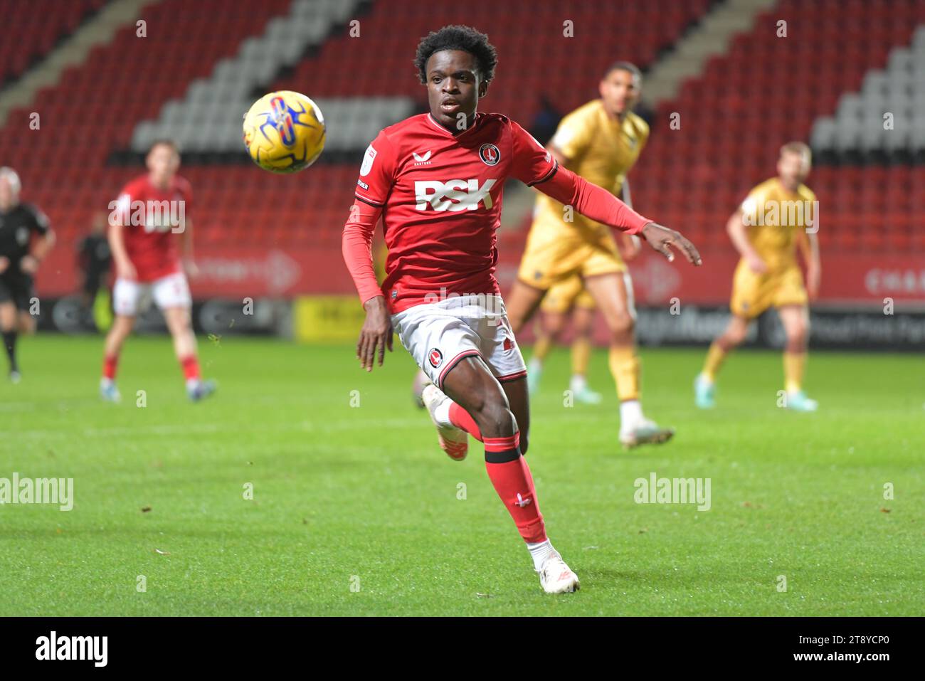 London, England. November 2023. Tyreece Campbell von Charlton Athletic während der Bristol Street Motors Trophy zwischen Charlton Athletic und Sutton United. Kyle Andrews/Alamy Live News Stockfoto