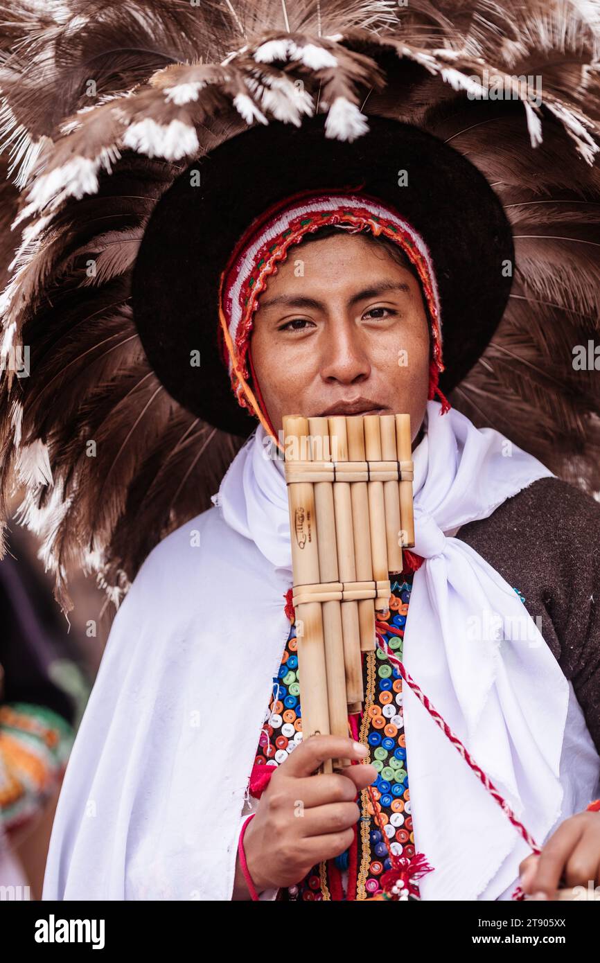 Lima, Peru, Samstag, 18. November 2023. Tänzer bei der traditionellen Parade zum fest der Jungfrau von Candelaria im Zentrum von Lima Stockfoto