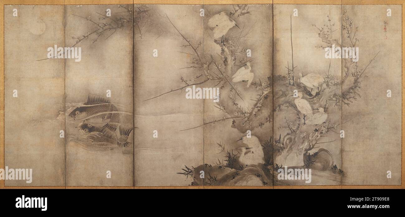 Reiher in Pflaume rechts vom Paar Reiher in Pflaume und Weide, zweite Hälfte des 16. Jahrhunderts, Sesson Shūkei, Japanisch, 1504 - 1589, 69 1/4 x 24 Zoll. (175,9 x 60,96 cm) (jede Falte), Tinte auf Papier, Japan, 16. Jahrhundert, geboren im fernen Osten Japans, weit entfernt vom kulturellen Zentrum von Kyoto, lernte Sesson Shūkei selbst das Malen, indem er die Pinselstile früherer chinesischer und japanischer Meister studierte. deren Werke in vielen alten Sammlungen der Region aufbewahrt wurden. Diese Bildschirme zeigen sein großes Interesse an dem chinesischen Zen-Maler und Mönch Muqi (um 1210–nach 1269). Stockfoto