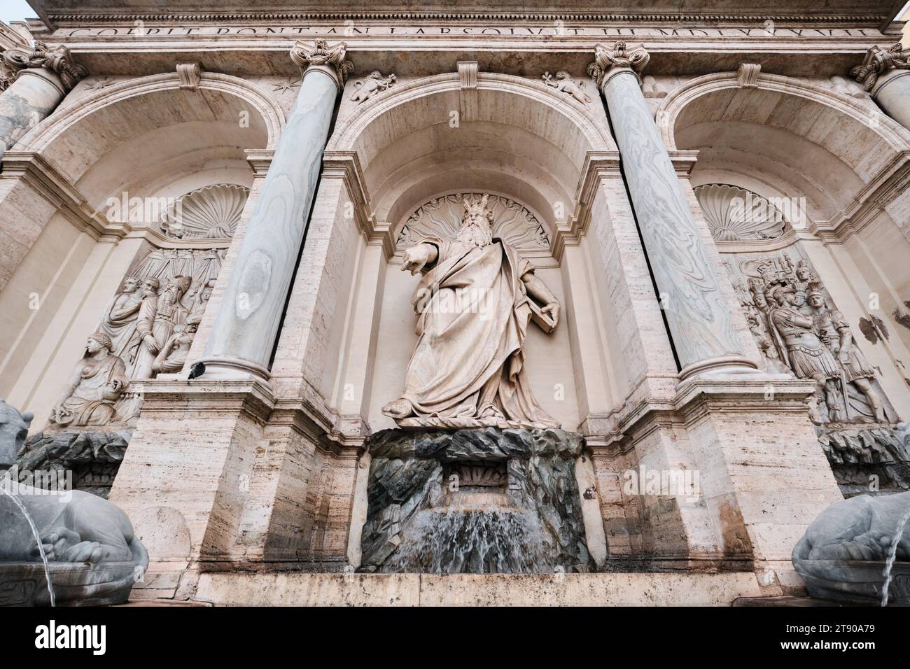 Rom, Italien - 5. November 2023: Fontana dell'Acqua Felice, auch bekannt als Mose-Brunnen im Quirinale-Viertel von Rom Stockfoto