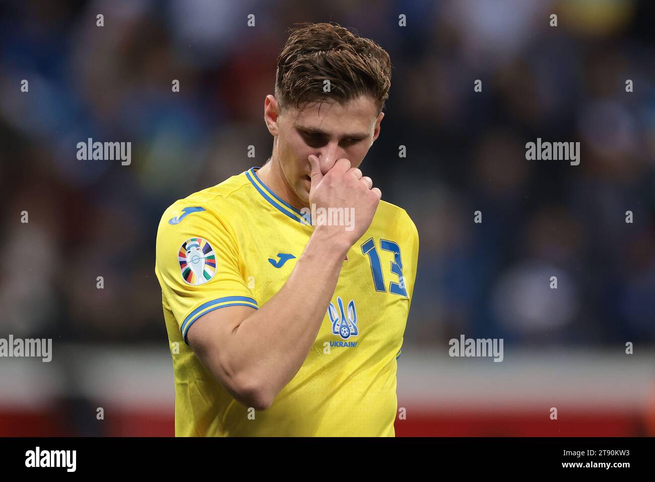 Leverkusen, Deutschland, 20. November 2023. Illia Zabarnyi aus der Ukraine reagiert während des Qualifikationsspiels zur UEFA-Europameisterschaft in BayArena, Leverkusen. Der Bildnachweis sollte lauten: Jonathan Moscrop / Sportimage Stockfoto