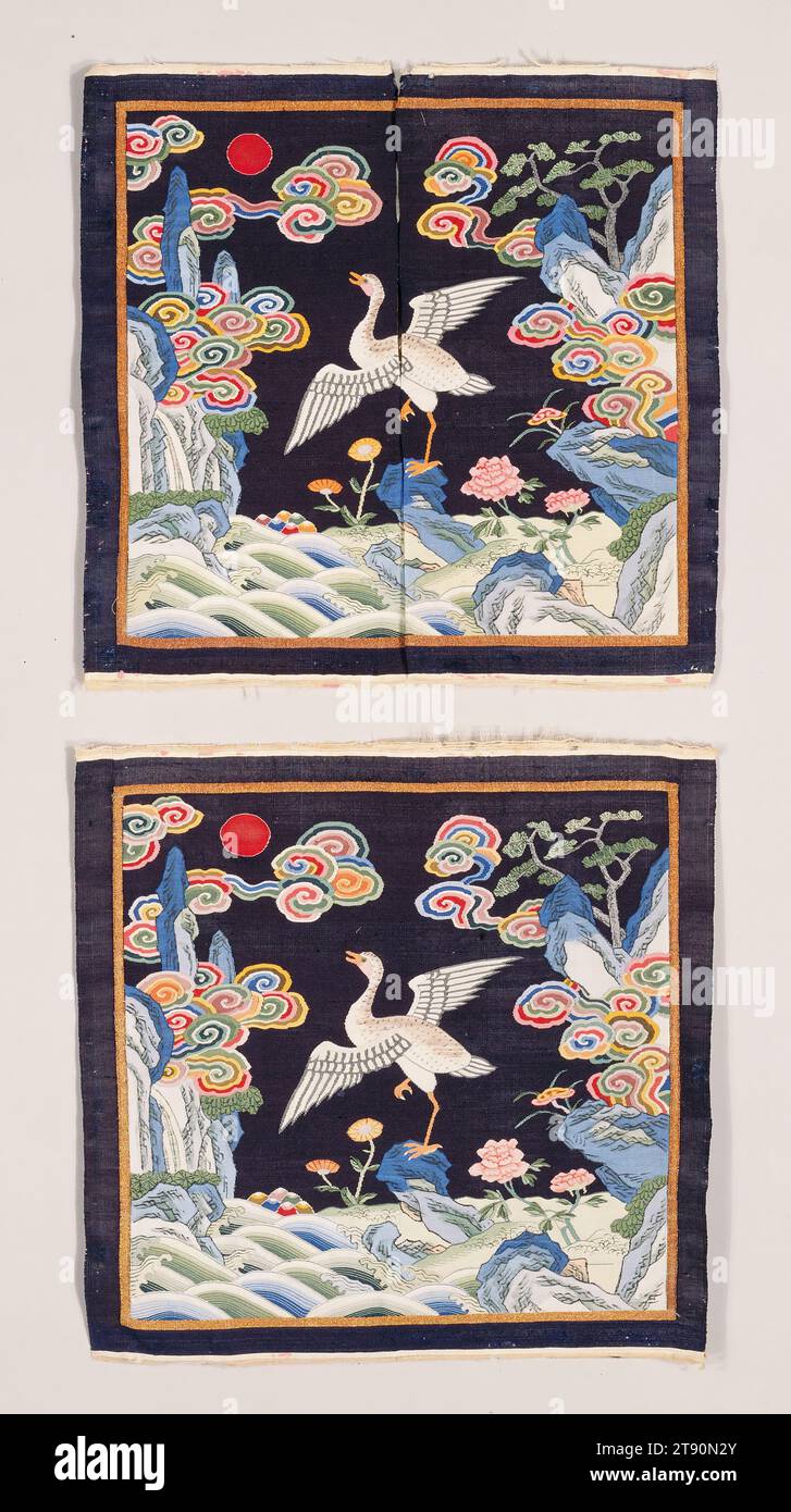 Mandarinquadrate, 19. Jahrhundert, 5/8 x 11 5/8" (32,1 x 29,5 cm), Seide, Metallfäden, China, 19. Jahrhundert Stockfoto