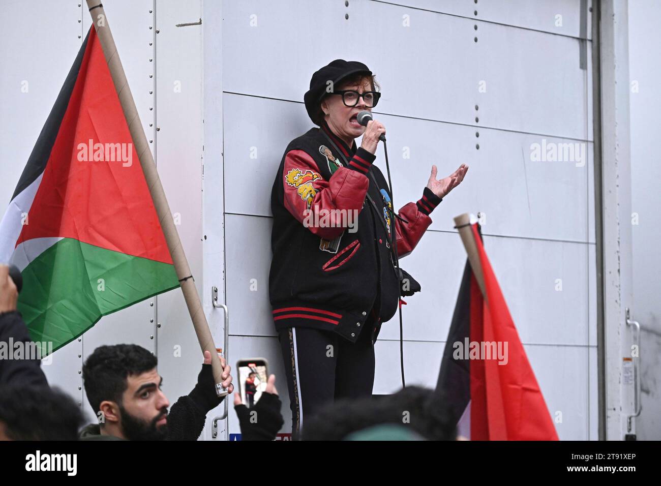 NOVEMBER 21st 2023 Actress Susan Sarandon dropped by United Talent