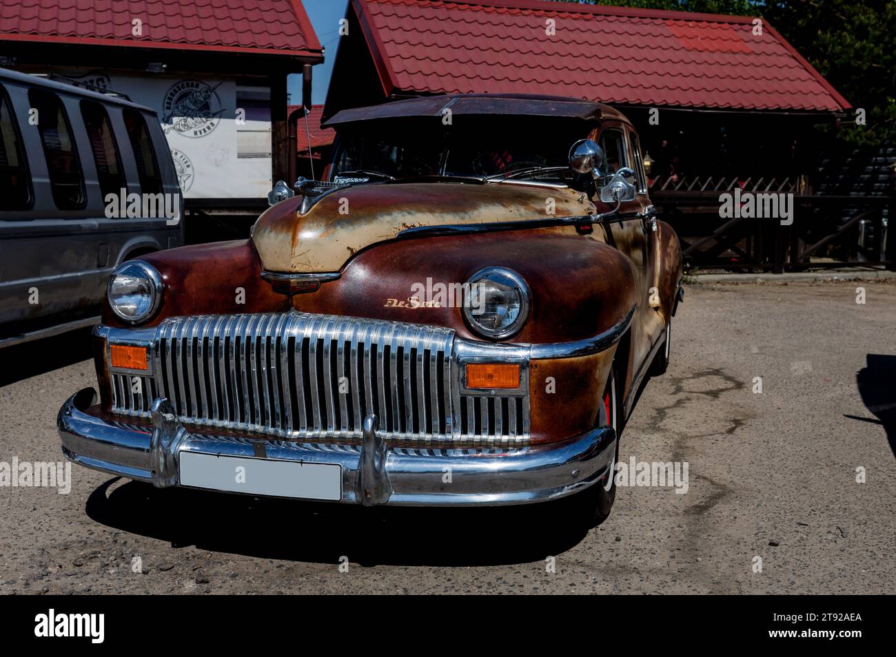 Minsk, Weißrussland, 22. November 2023 – DeSoto Car ist eine von der Chrysler Corporation entwickelte Fahrzeugmarke Stockfoto