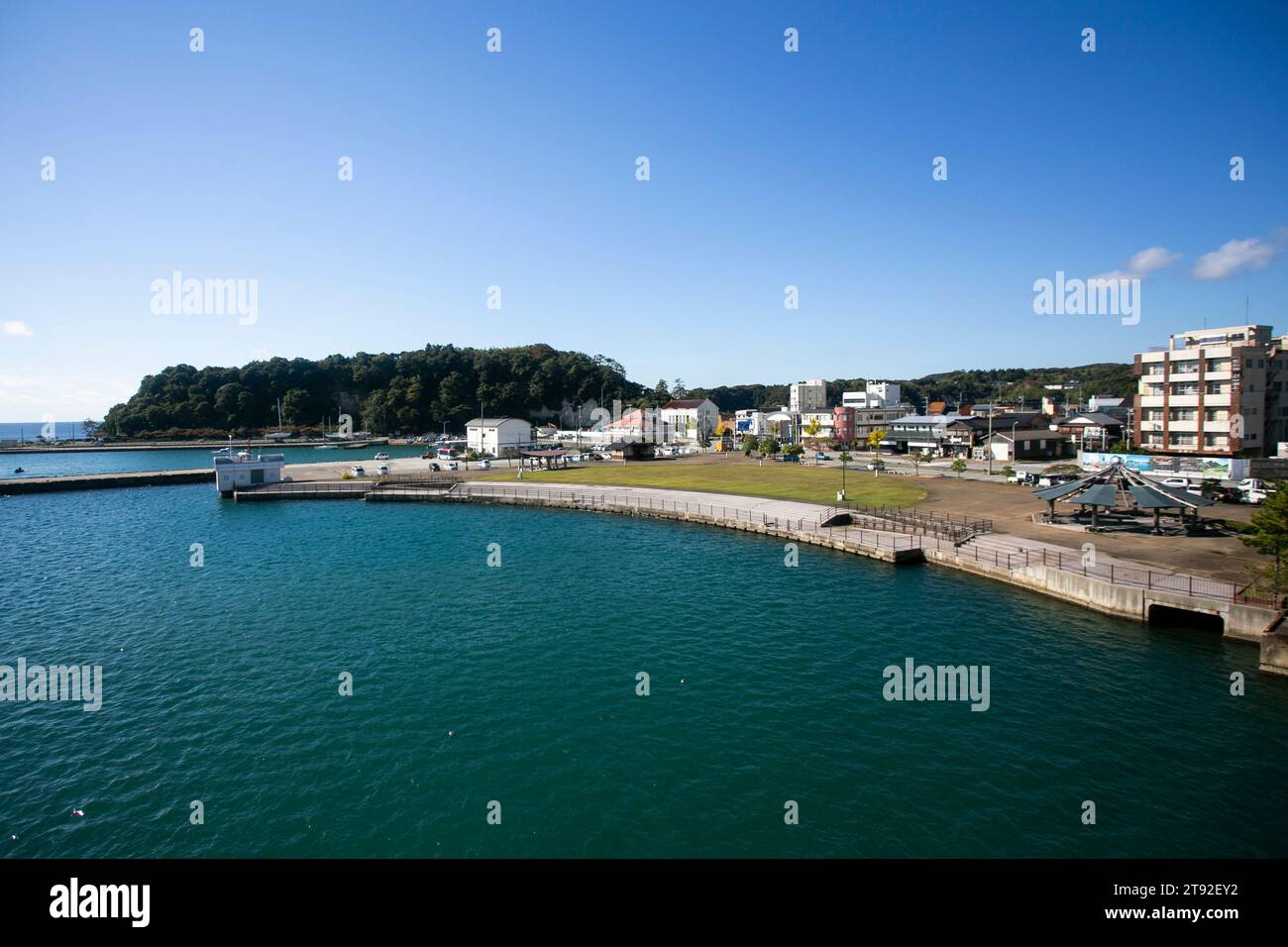 Ogi, Japan 1. Oktober 2023: Blick auf die Hafenstadt Ogi im Süden der Insel Sado. Stockfoto