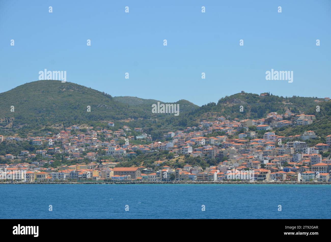 Griechenland, die Nordägäis, die Insel Samos, die Hafenstadt Vathy und neoklassizistische Gebäude Stockfoto