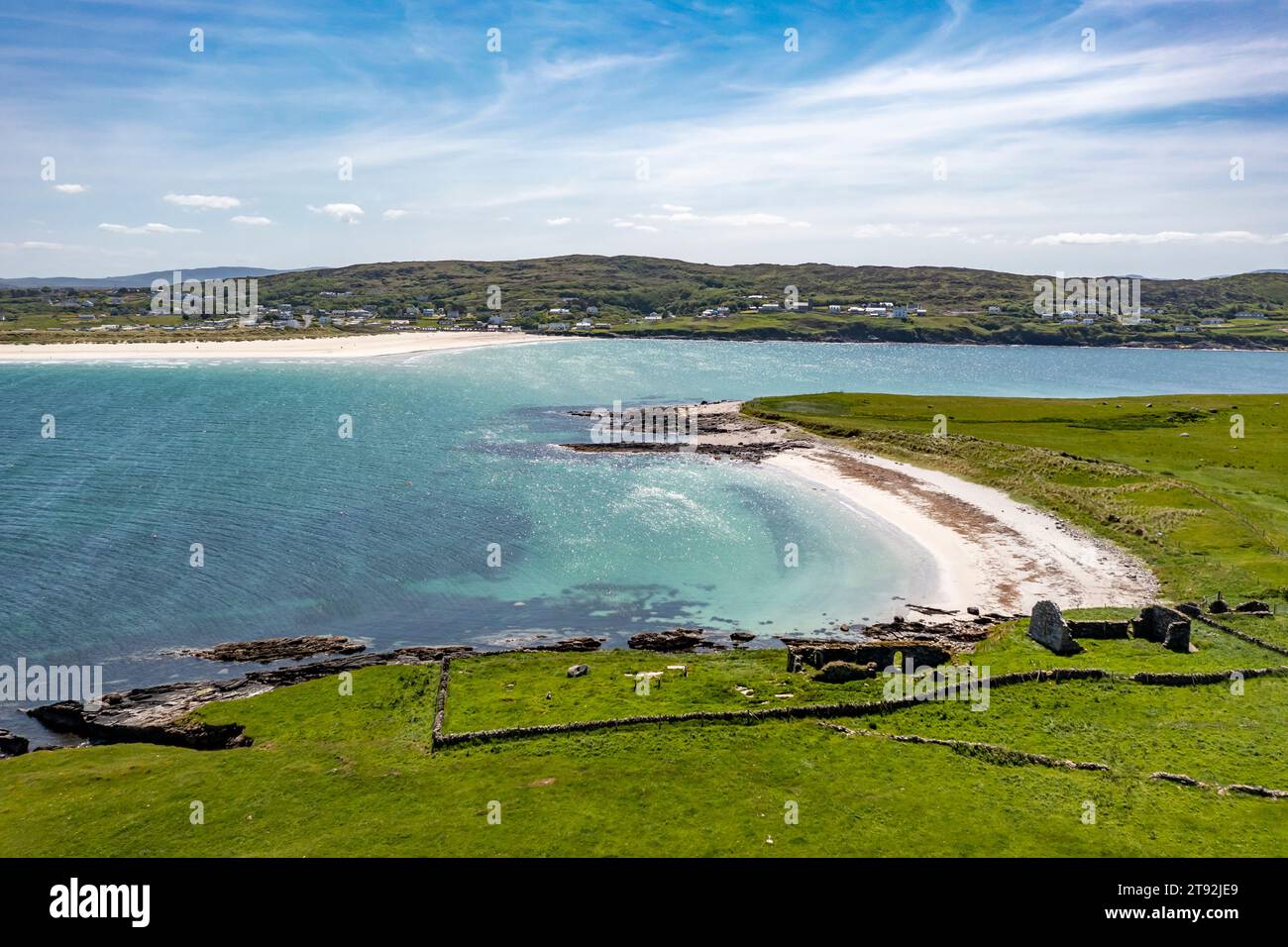 Luftaufnahme der Insel Inishkeel bei Portnoo im County Donegal, Irland Stockfoto