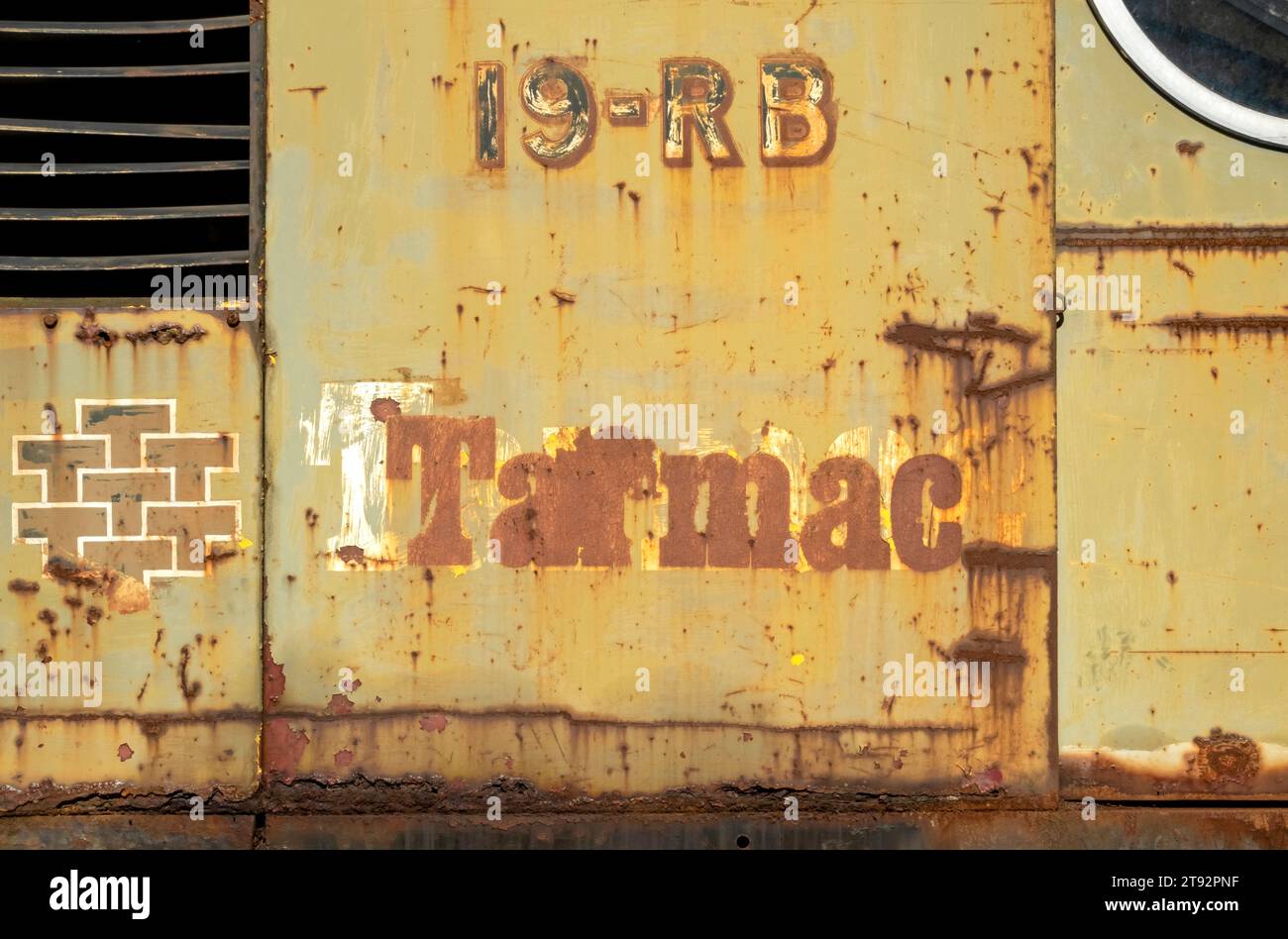 Nahaufnahme eines rostfreien Vintage-Tarmac-Logozeichens auf dem alten Industriebau England Großbritannien Großbritannien Großbritannien Großbritannien Großbritannien Großbritannien Großbritannien Großbritannien Großbritannien Großbritannien Großbritannien Großbritannien Großbritannien Großbritannien Großbritannien Großbritannien Großbritannien Großbritannien Großbritannien Großbritannien Großbritannien Großbritannien Großbritannien Großbritannien Großbritannien Großbritannien Großbritannien Stockfoto