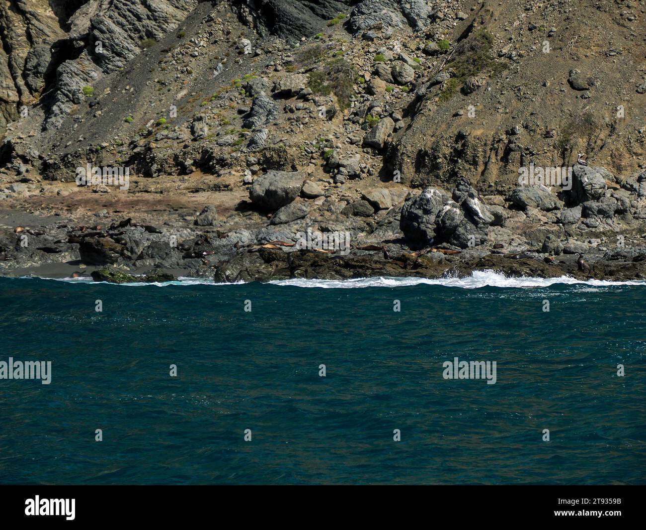 Panorama Landschaft vom Meer der Insel Marguerite über den pazifischen Ozean vulkanischen Felsen in baja california sur, mexiko Stockfoto