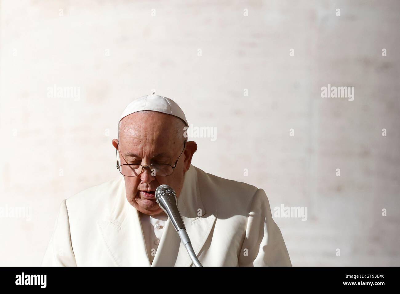 Vatikanstadt, Vatikanstadt. November 2023. Papst Franziskus besucht