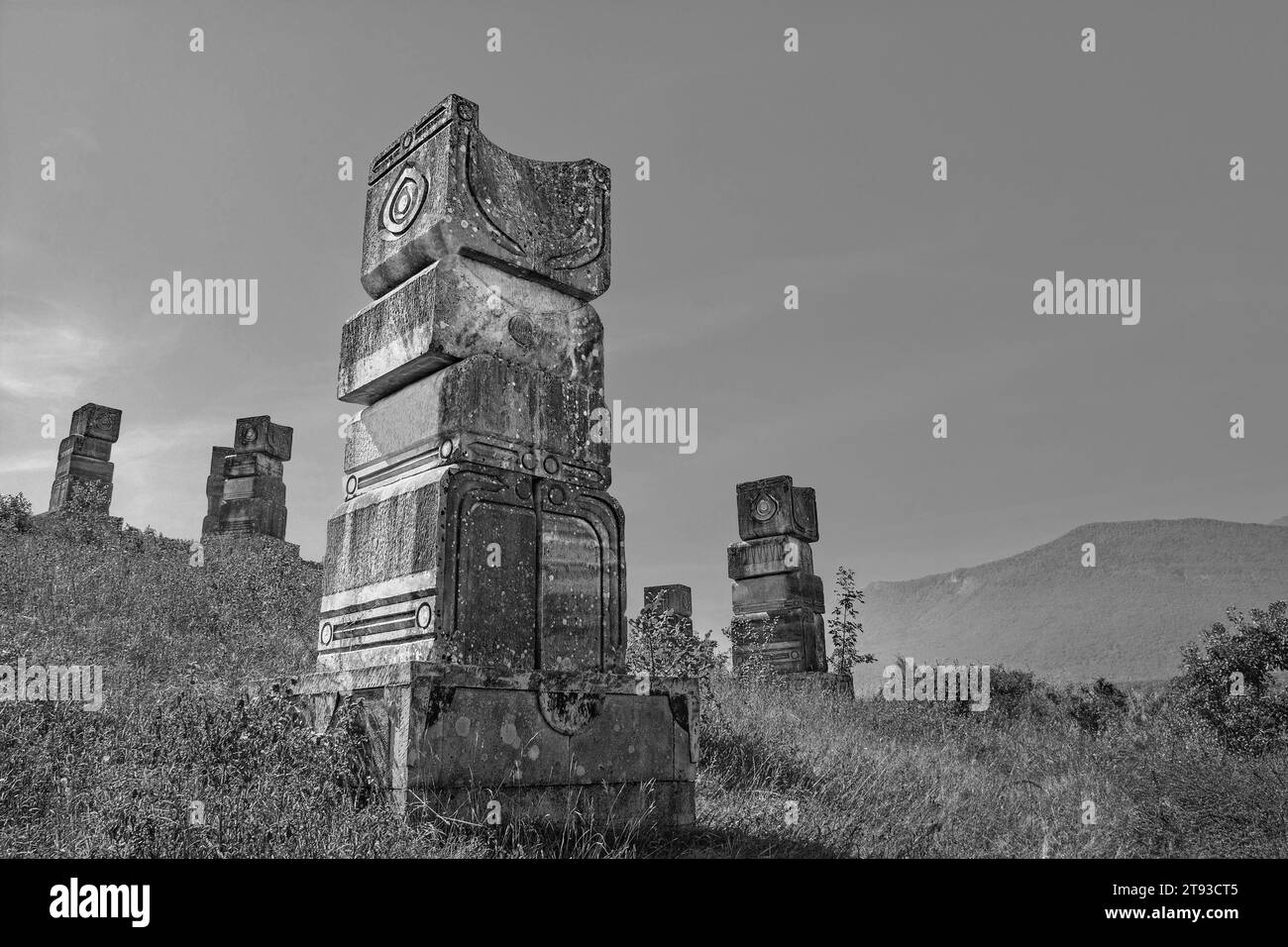 Der Garavice Memorial Park für die Opfer des faschistischen Terrors, ein Partisanendenkmal aus der jugoslawischen Zeit im 2. Weltkrieg in Bihac im Kanton Una-Sana, Bosnien Stockfoto