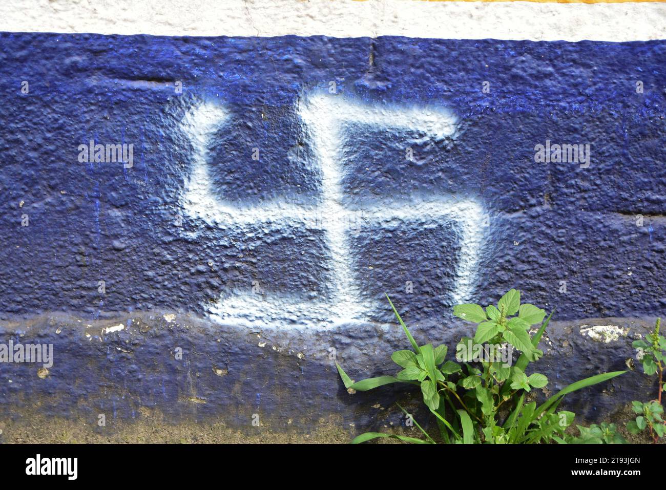 Polizeiauto mit Nazi-Hakenkreuz besprüht in Sao Paulo, Brasilien Stockfoto