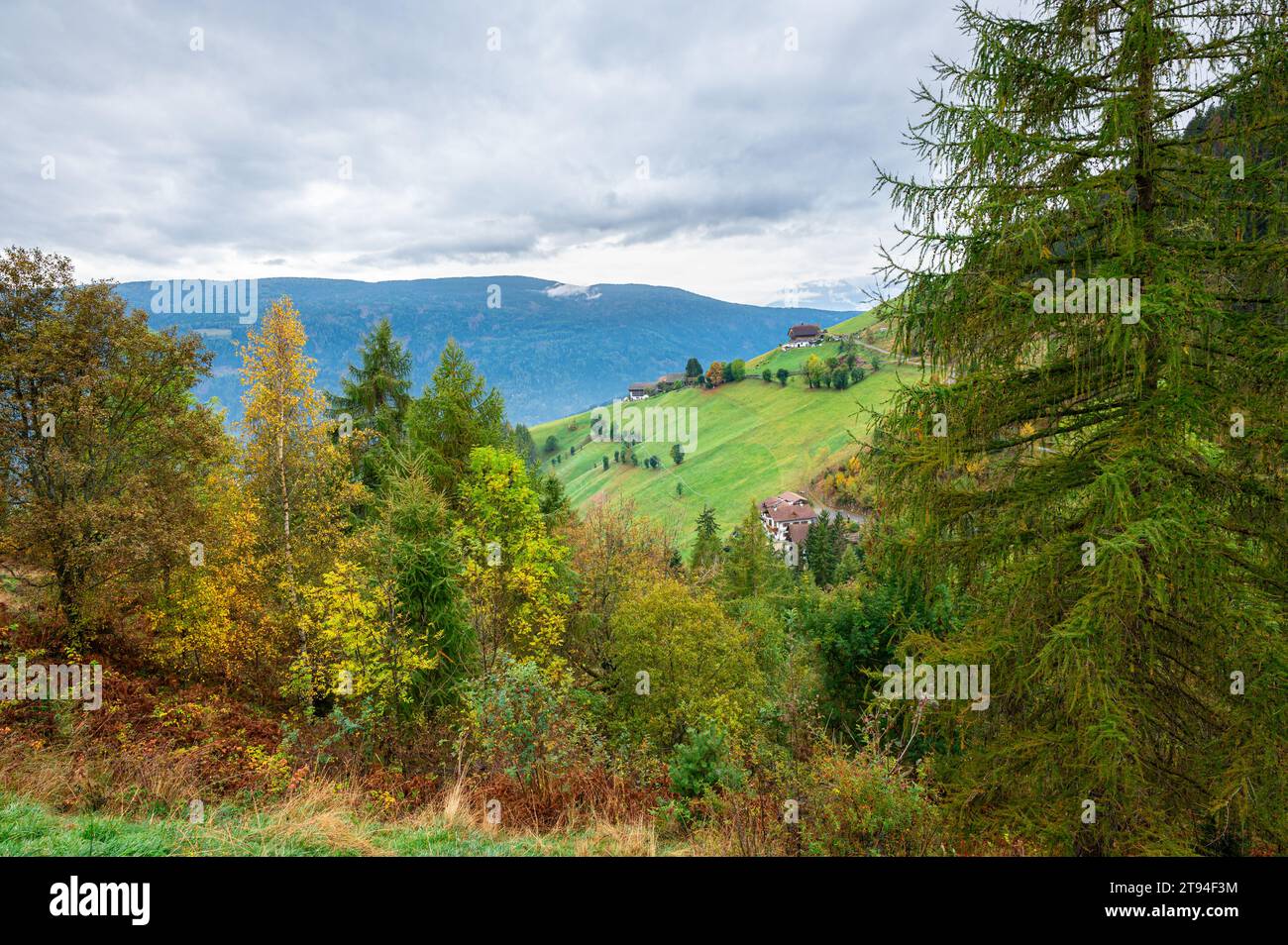 Wunderschöne Berglandschaft in den italienischen Alpen Stockfoto